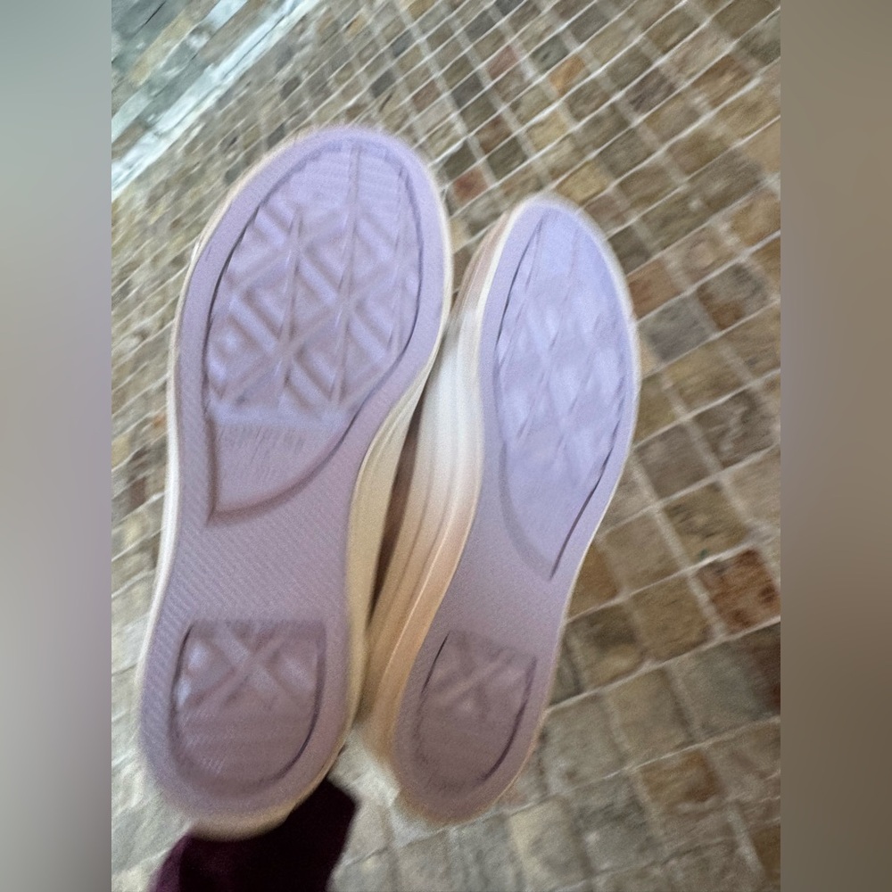 Converse Women's Soft Pink Embroidered crystals High-Tops - Picture 7 of 13